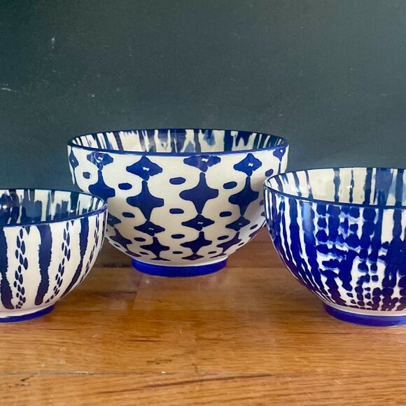 West Elm Indigo Blue and White Ceramic Bowls – Set of 3 - Picture 1 of 7